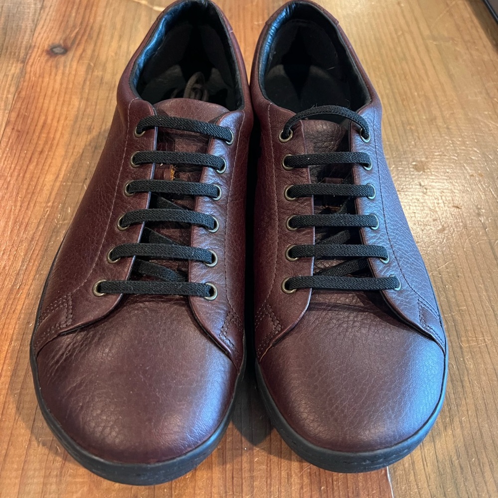 Birchbury barefoot sneaker